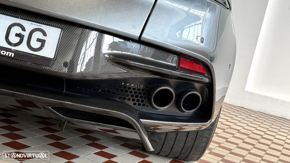 Aston Martin DBS Volante Superleggera - 15