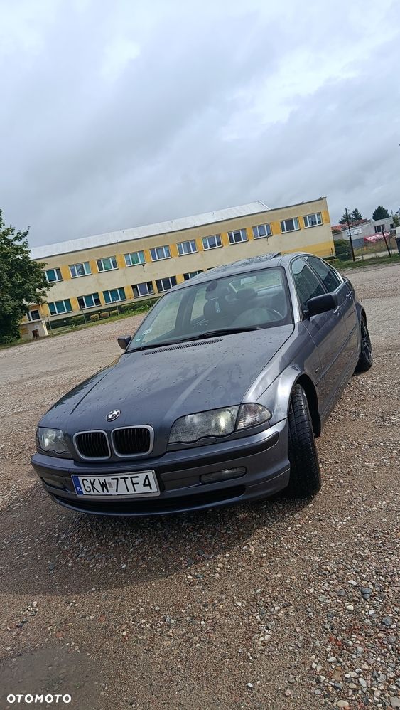 BMW Seria 3 - 1