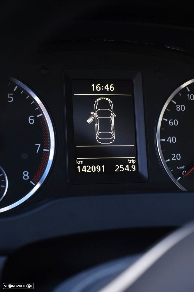 VW Jetta 2.0 TSI DSG Highline - 11