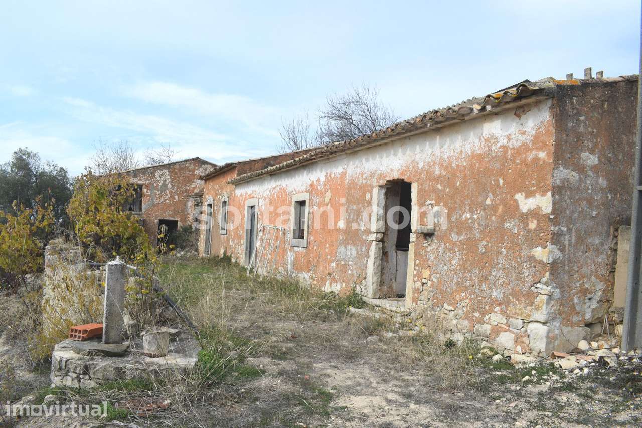 Moradia Devoluta T3 Venda em Loulé (São Sebastião),Loulé - Grande imagem: 2/11