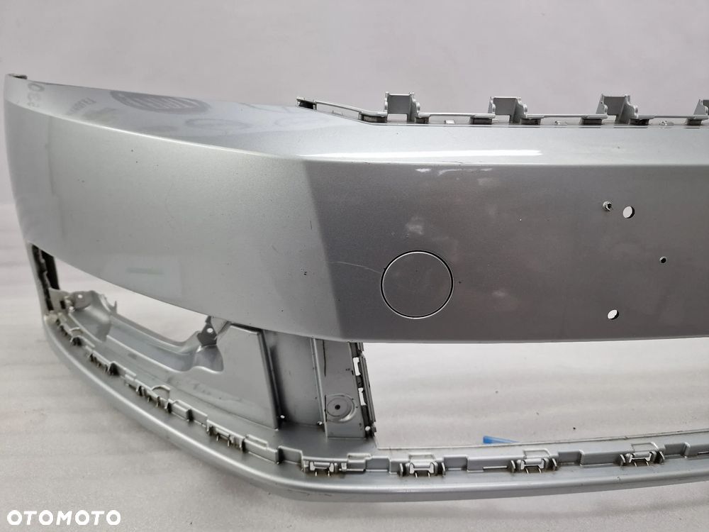 VW PASSAT B7 3AA 10- ZDERZAK PRZEDNI PRZÓD , ŁADNY , SREBRNY METALIK , BEZ SPRYSKÓW I PDC , NR AUKCJI NZ846 - 6