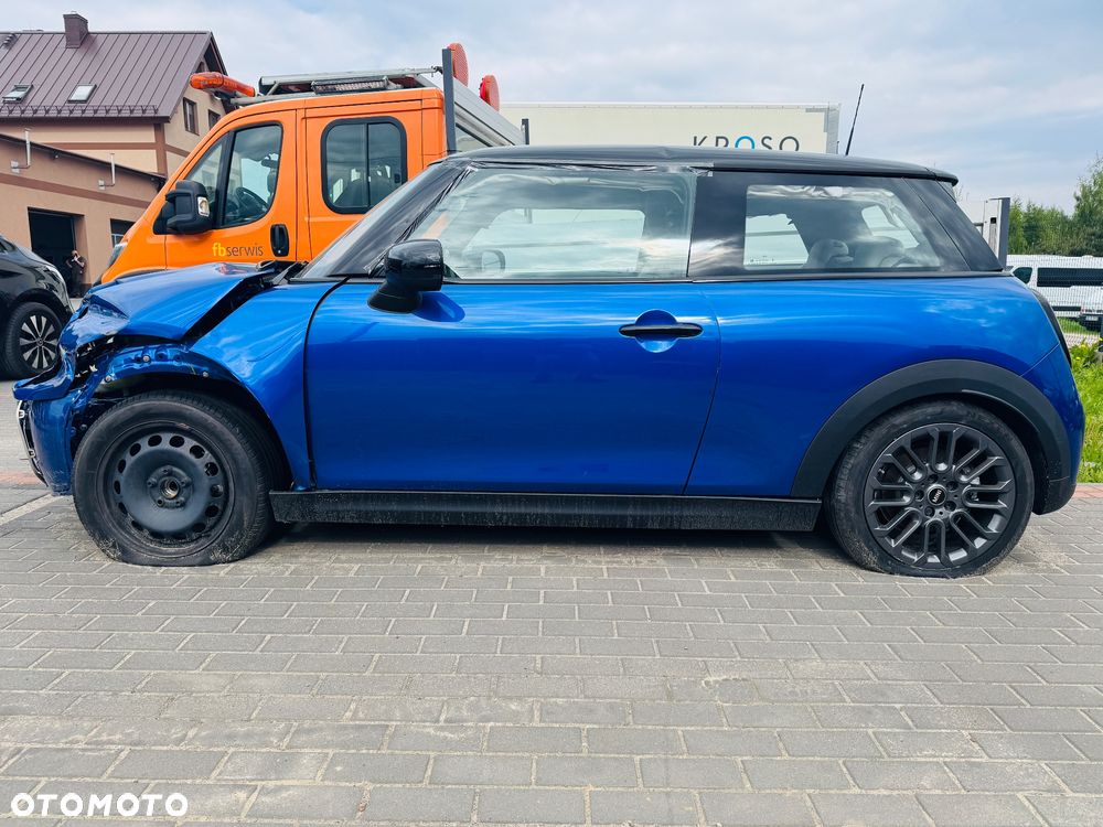 MINI Cooper C Essential Trim - 18
