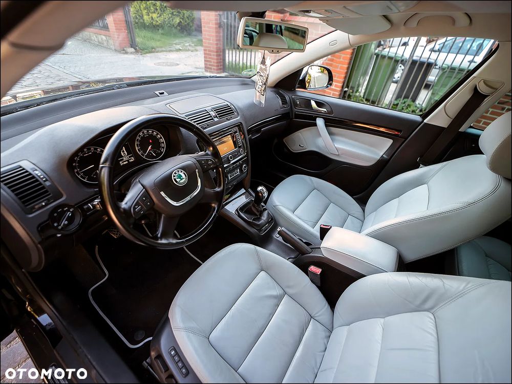 Skoda Octavia 2.0 TDI DPF Laurin & Klement - 14