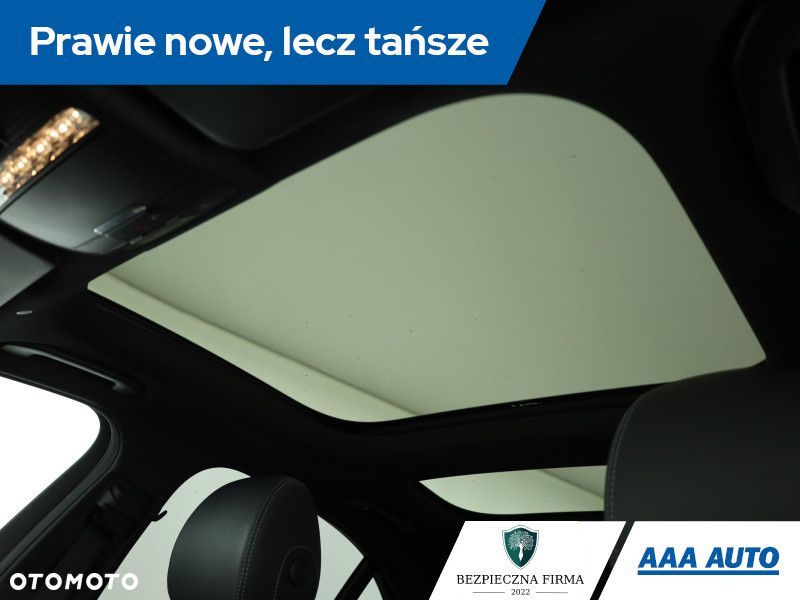 Mercedes-Benz Klasa E - 23