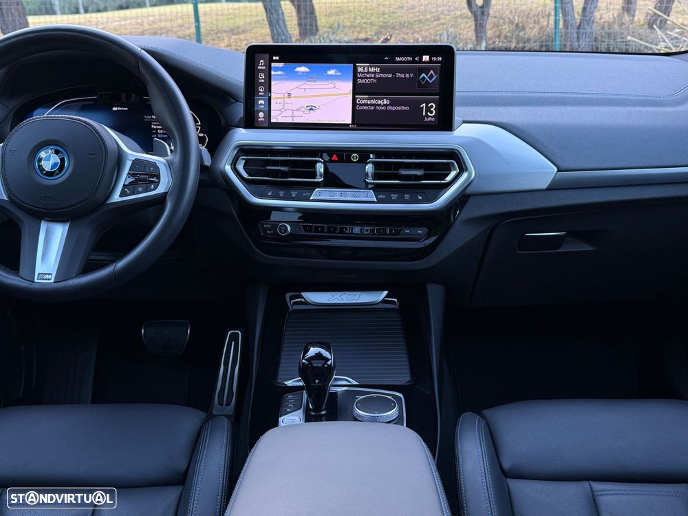 BMW X3 30 e xDrive Pack M — fotografia 44