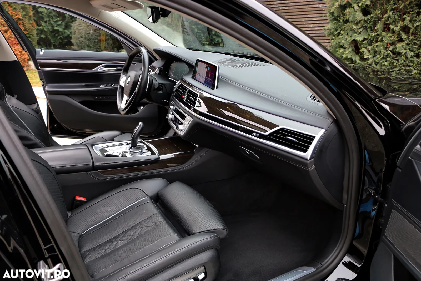BMW Seria 7 740Li xDrive - 11