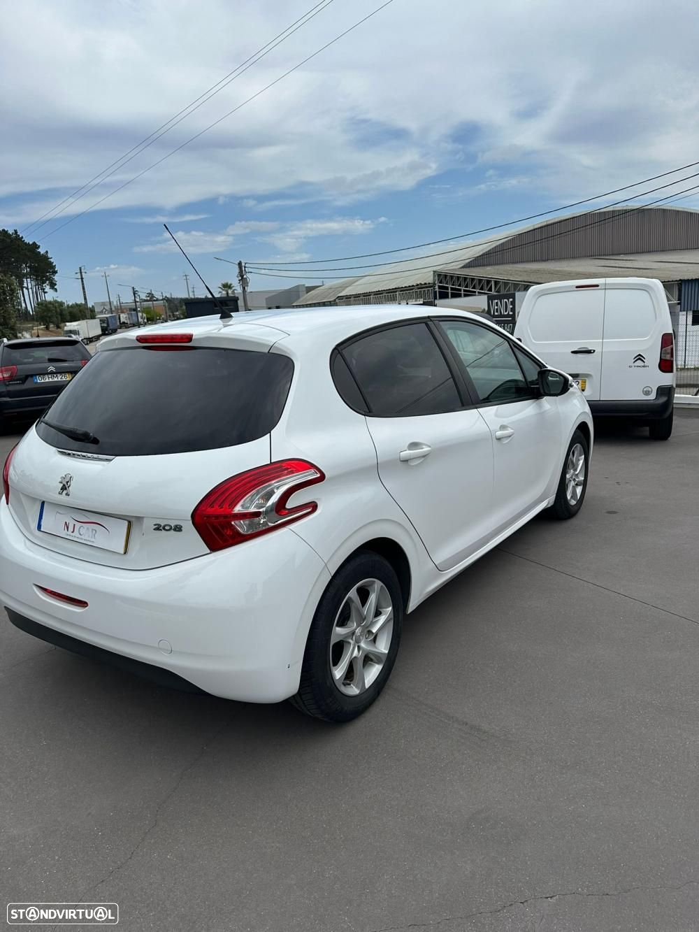 Peugeot 208 1.4 HDi SE Style - 4