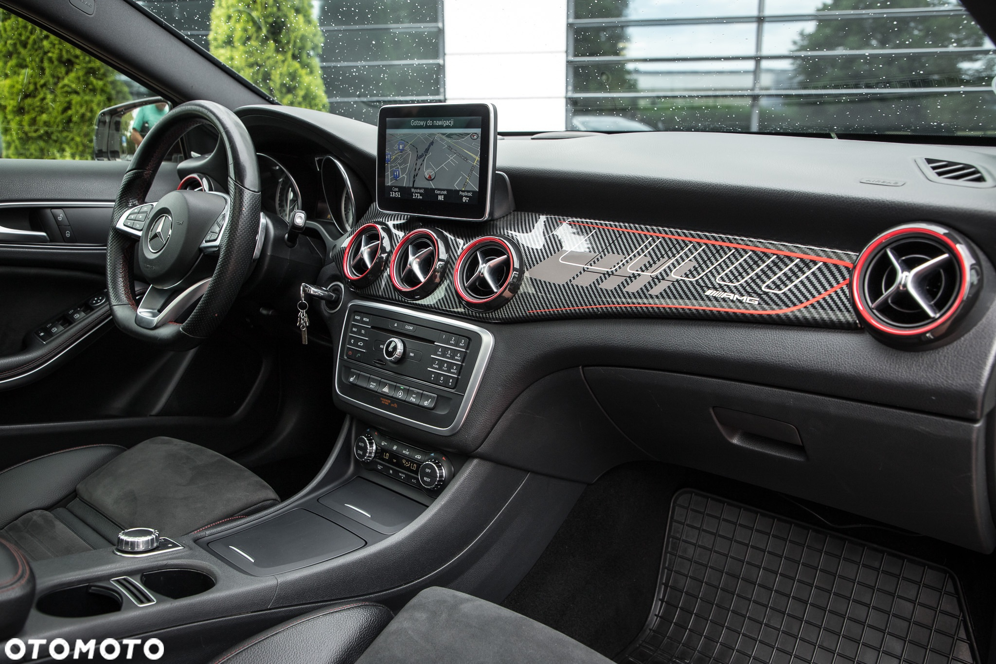 Mercedes-Benz GLA 200 7G-DCT AMG Line - 29