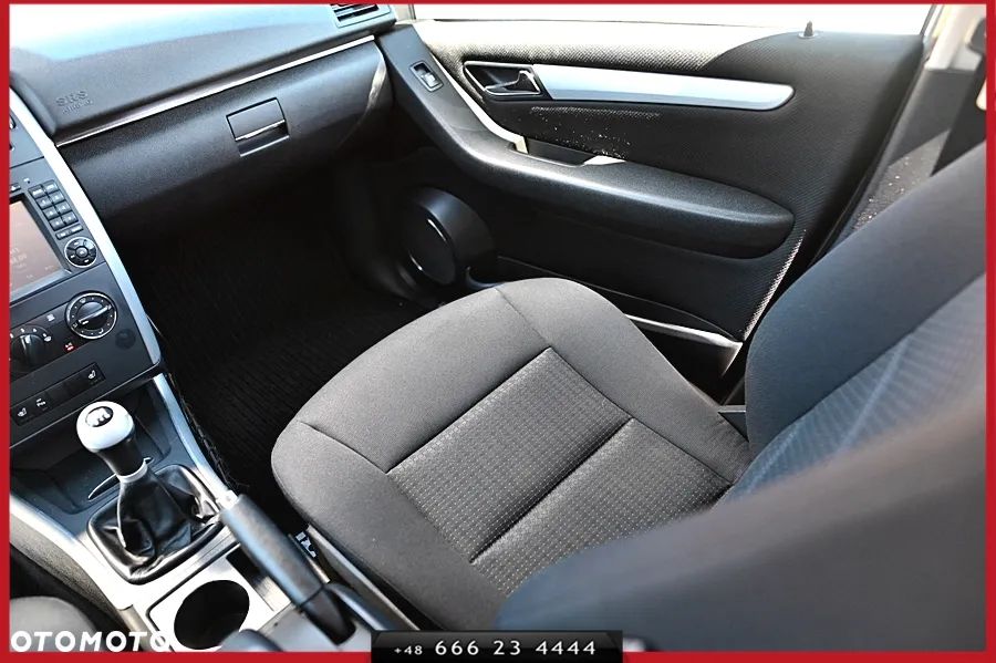 Mercedes-Benz Klasa B 160 BlueEFFICIENCY SPORT EDITION - 21