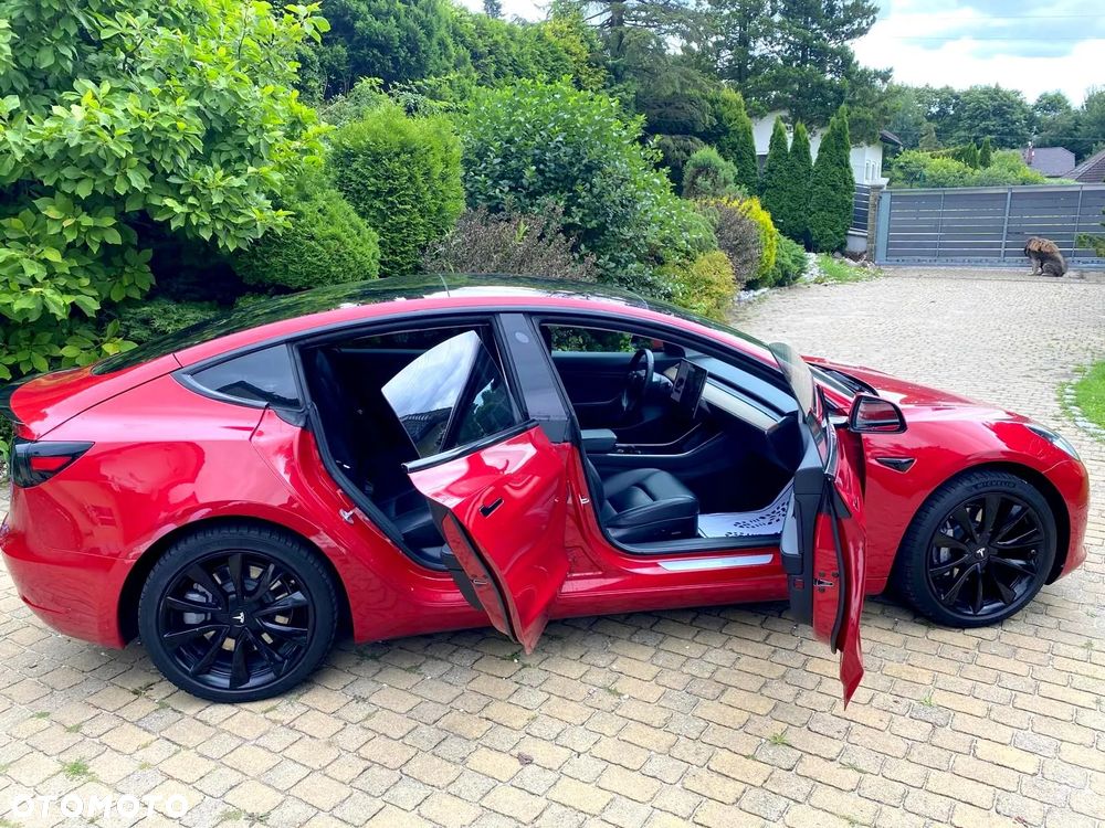 Tesla Model 3 - 28