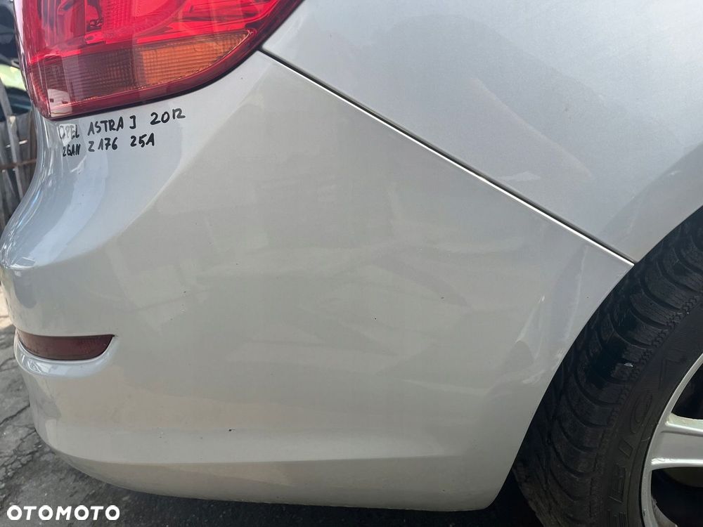 OPEL ASTRA J ZDERZAK TYLNY TYŁ GAN Z176 - 3