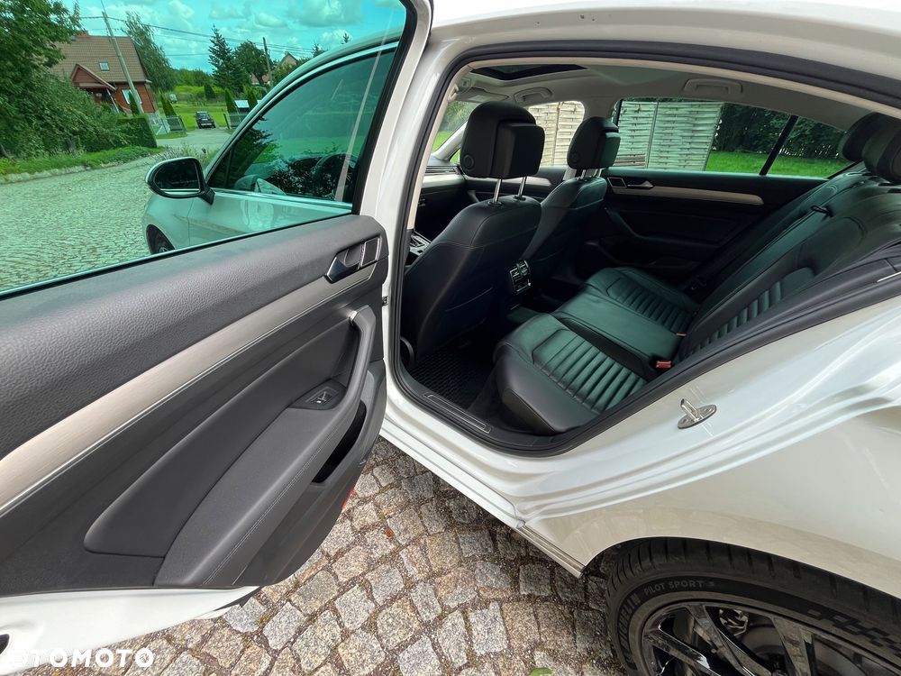 Volkswagen Passat 2.0 TDI BMT Highline DSG - 11