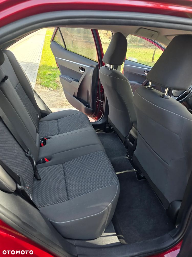 Toyota Corolla 1.6 Premium - 23