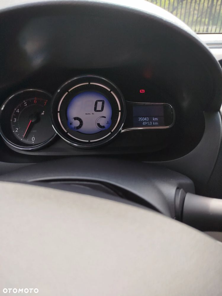 Renault Fluence 1.6 16V Start - 6