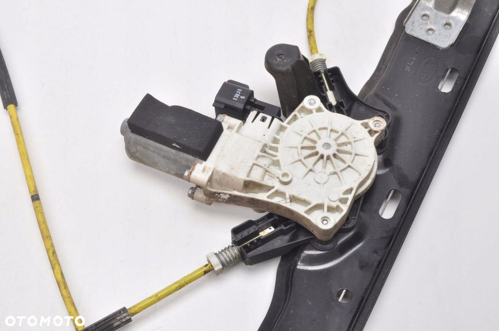 LAND ROVER RANGE ROVER VELAR L560 PODNOŚNIK SZYBY PRAWY PRZÓD J8A2-23200-AC - 6