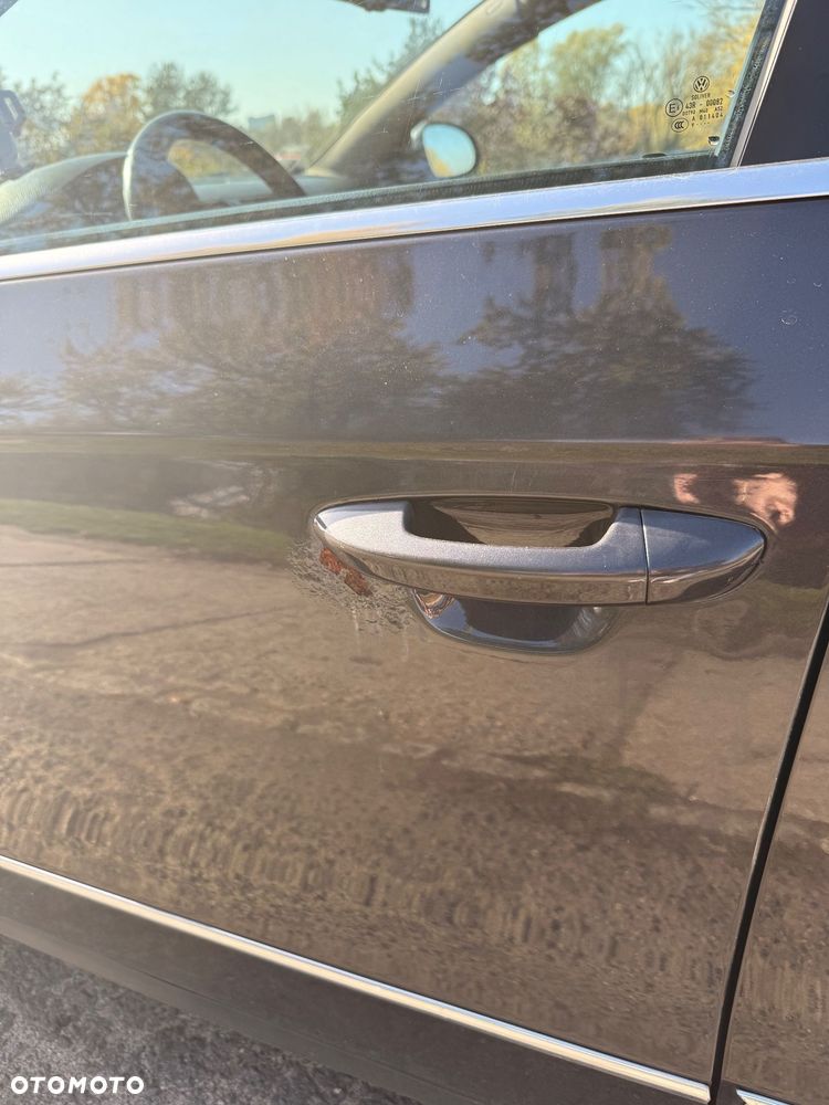 Volkswagen Passat - 11