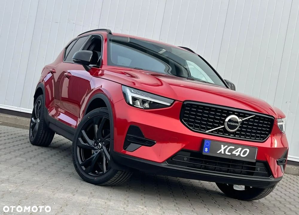 Volvo XC 40 B4 AWD Plus Dark - 7
