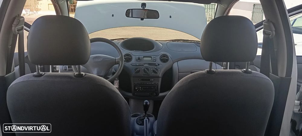Toyota Yaris 1.0 Terra - 20