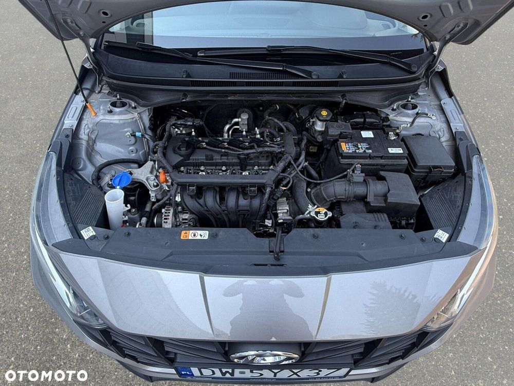 Hyundai i20 - 24