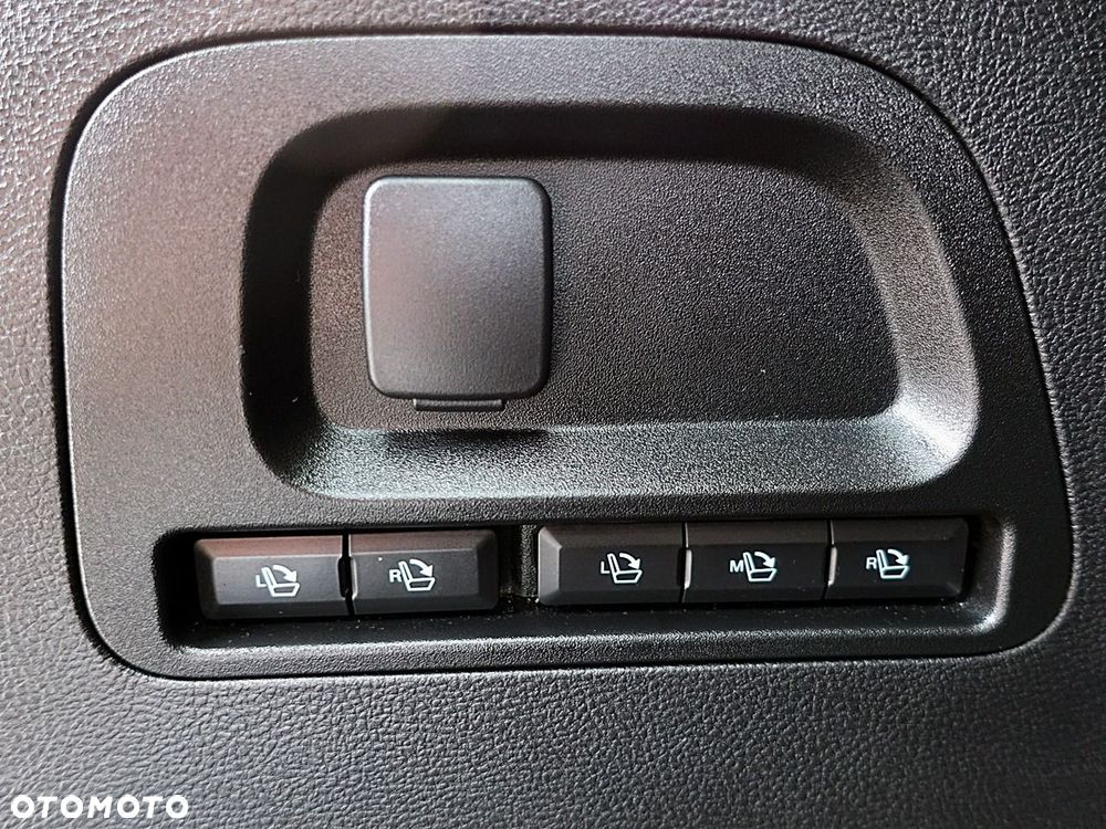Ford S-Max - 19