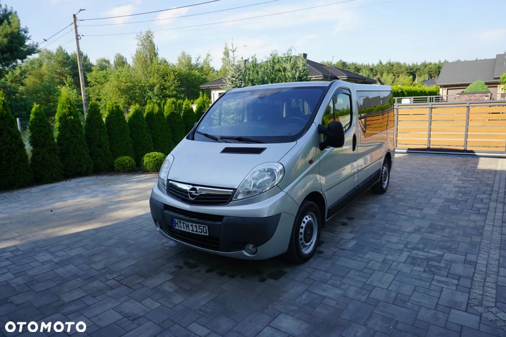 Opel Vivaro - 16