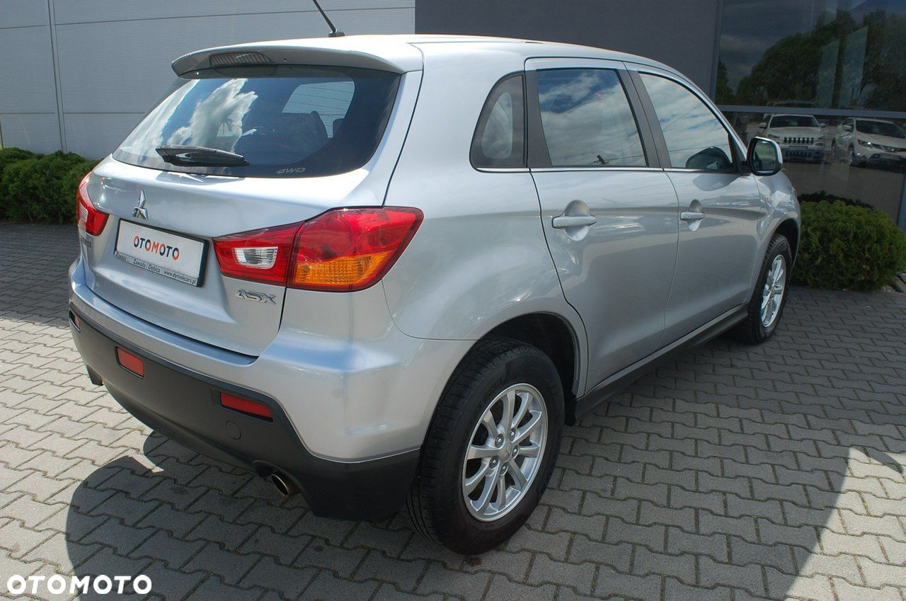 Mitsubishi ASX - 4
