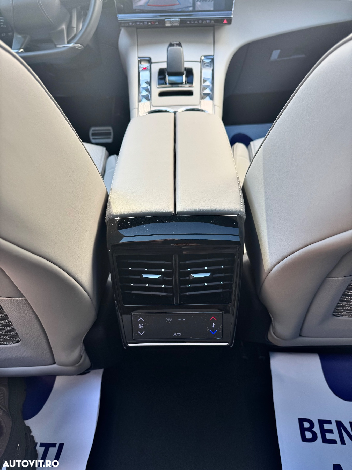 DS Automobiles DS 7 Crossback DS7 1.6 PHeV AWD 360 EAT8 OPERA - 9