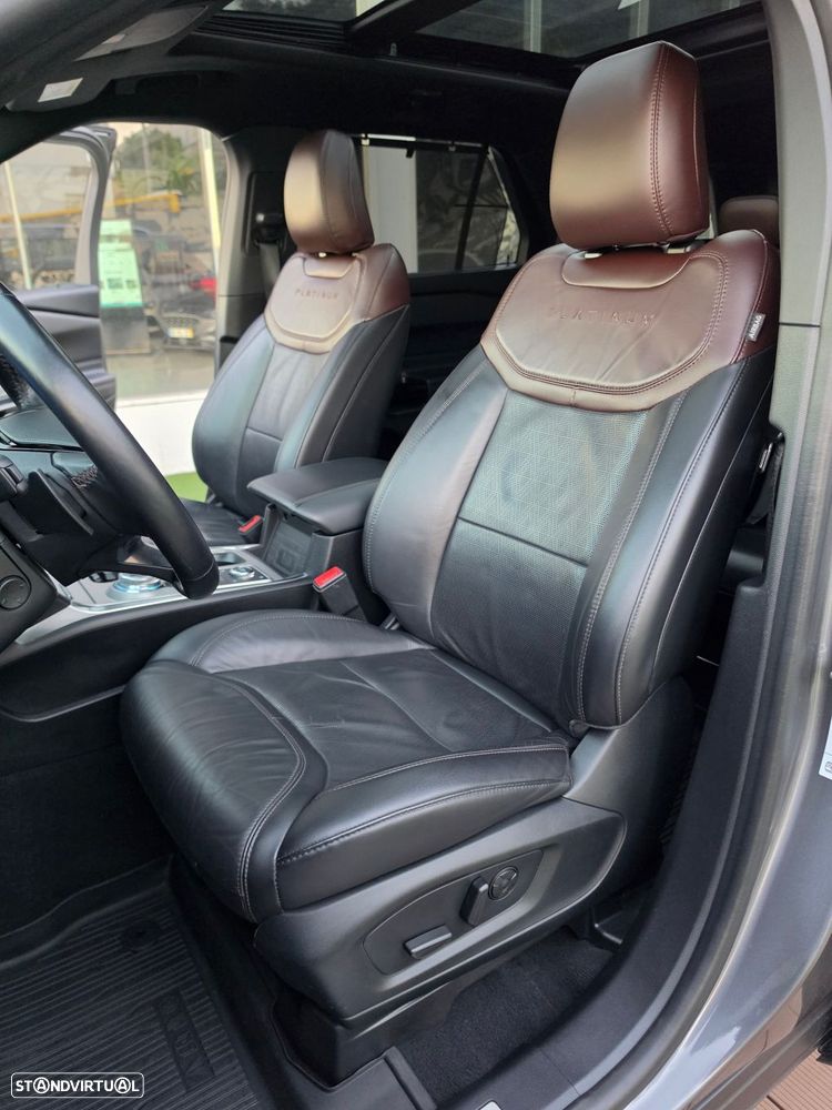 Ford Explorer - 32