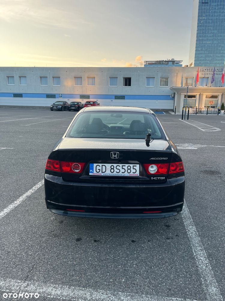 Honda Accord 2.2i-CTDi Executive - 8