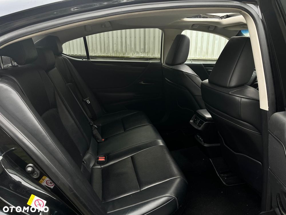 Lexus ES 300h Elegance - 20