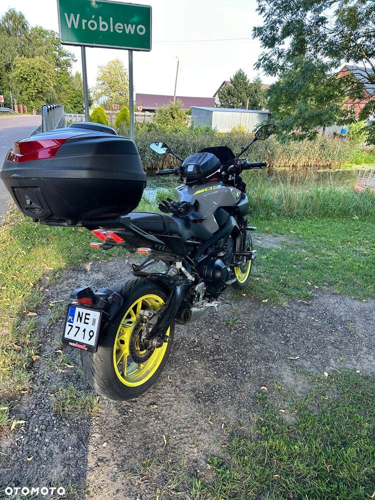 Yamaha MT - 2