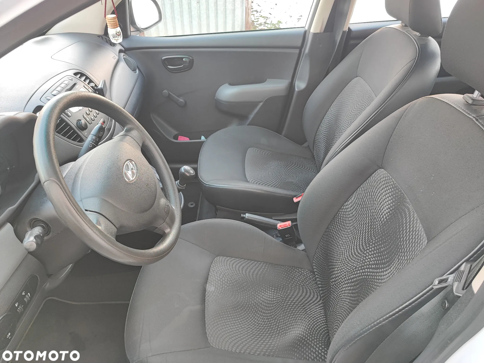 Hyundai i10 - 11