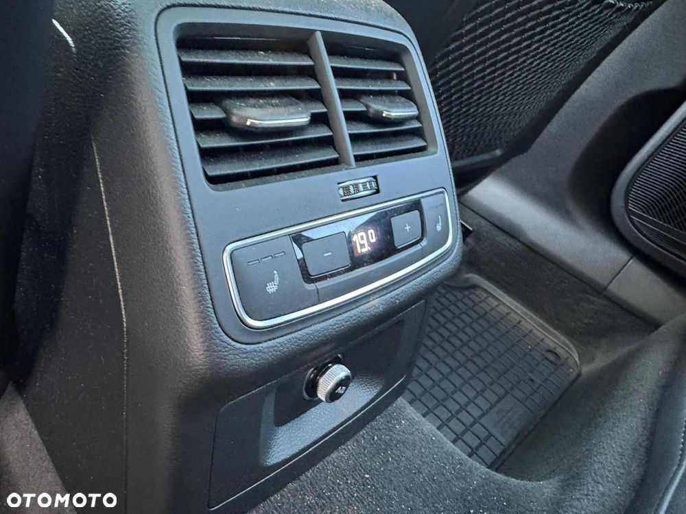 Audi A4 Avant 2.0 TDI S tronic quattro sport - 19