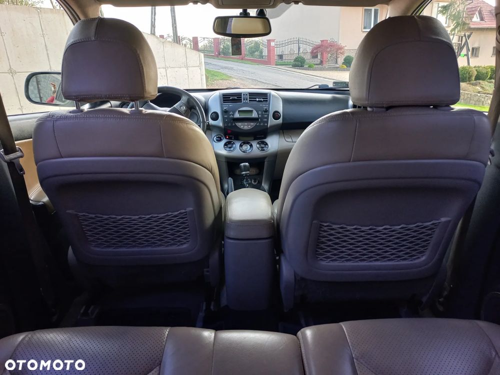 Toyota RAV4 2.2 D-4D Prestige - 21