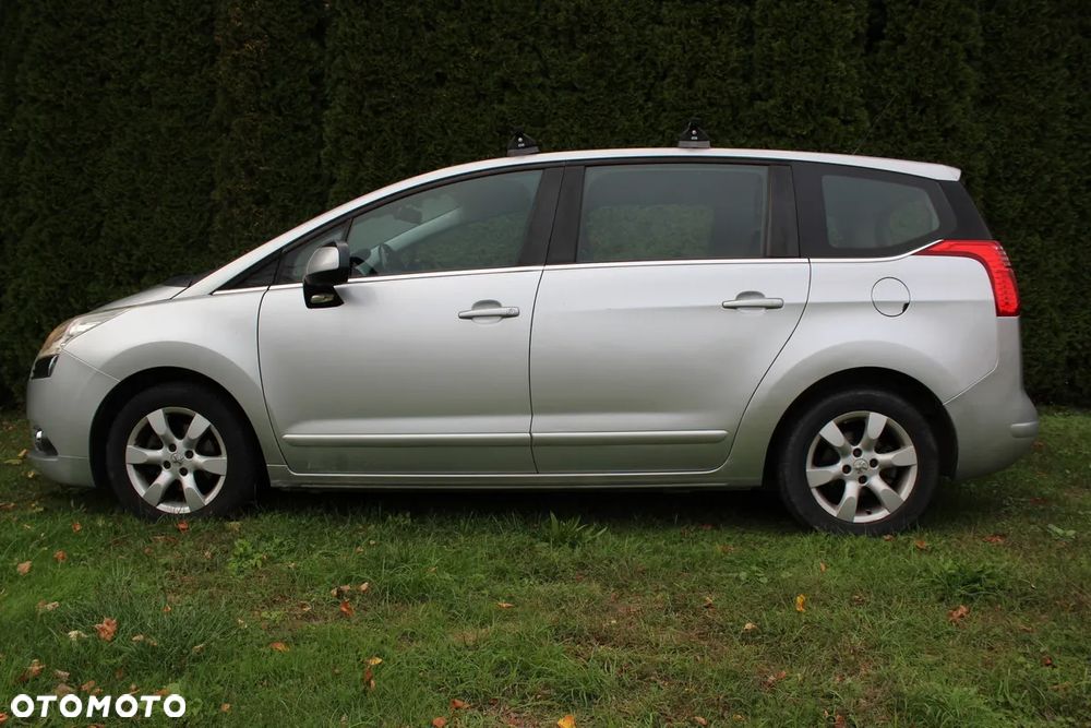 Peugeot 5008 1.6 HDi Premium - 1
