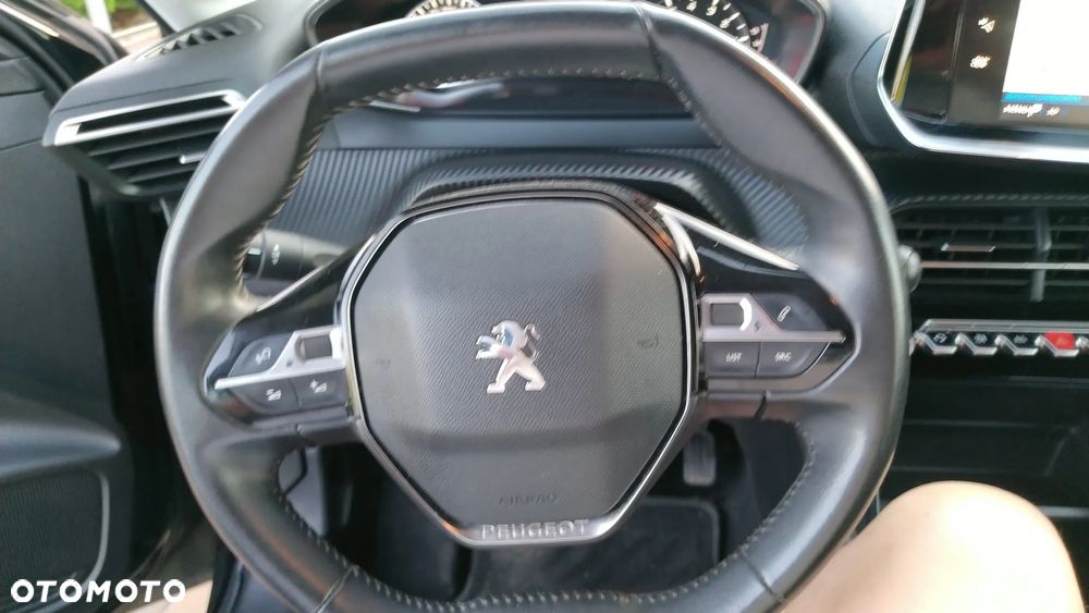 Peugeot 208 1.2 PureTech GPF Allure S&S - 36