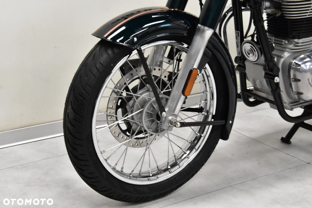 Royal Enfield Classic - 33
