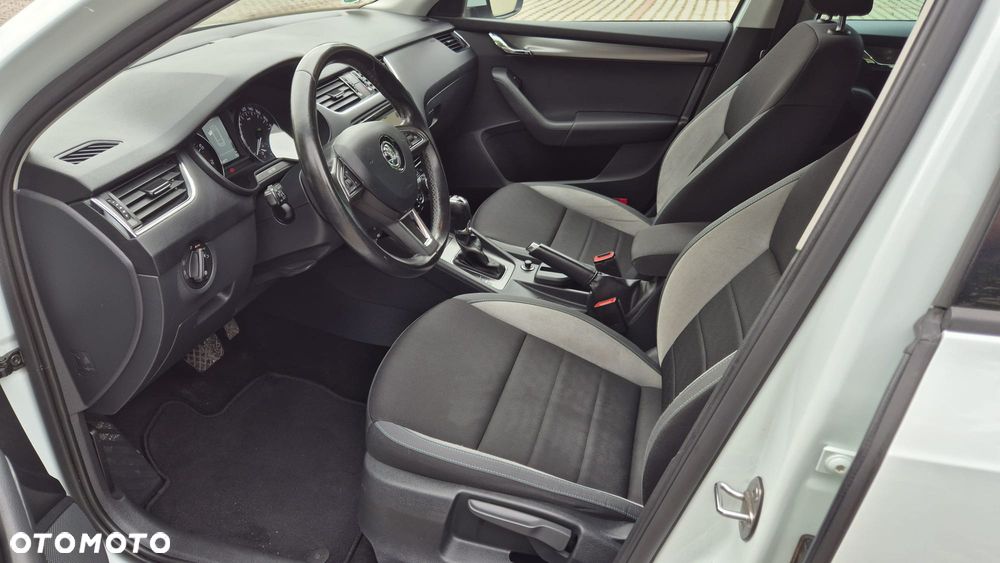 Skoda Octavia 1.4 TSI DSG Ambition - 18