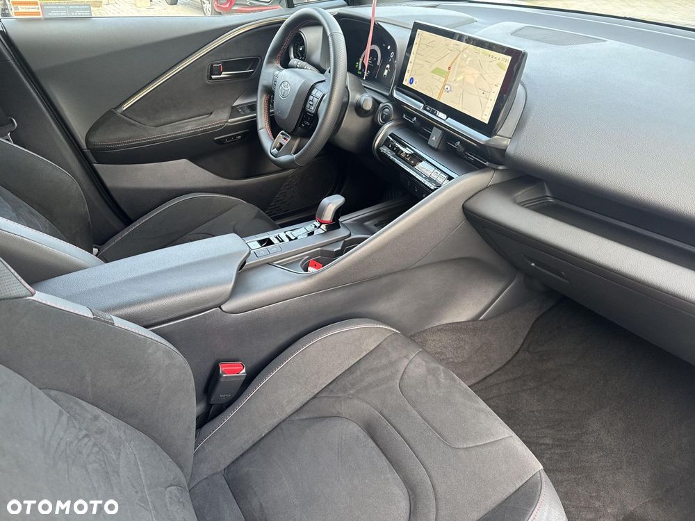 Toyota C-HR - 13