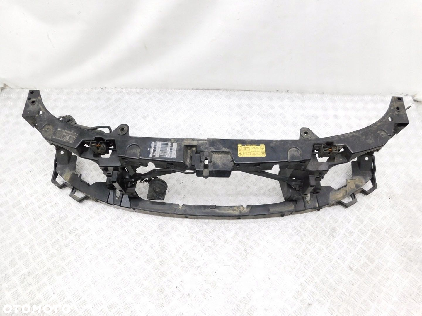 PAS PRZEDNI BELKA CHŁODNICE Kpl LAND ROVER DISCOVERY III L319 2.7 TD V6 - 8