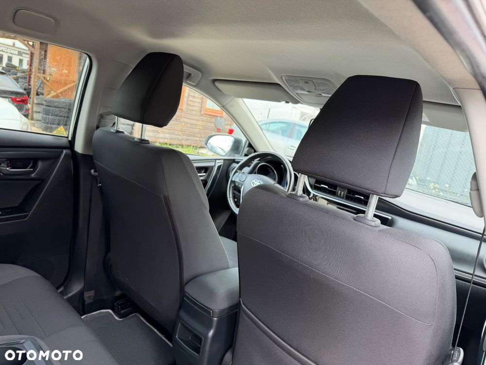 Toyota Auris - 9