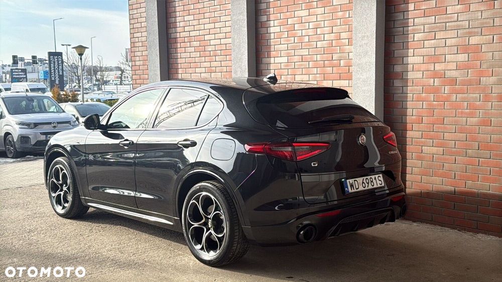 Alfa Romeo Stelvio - 6