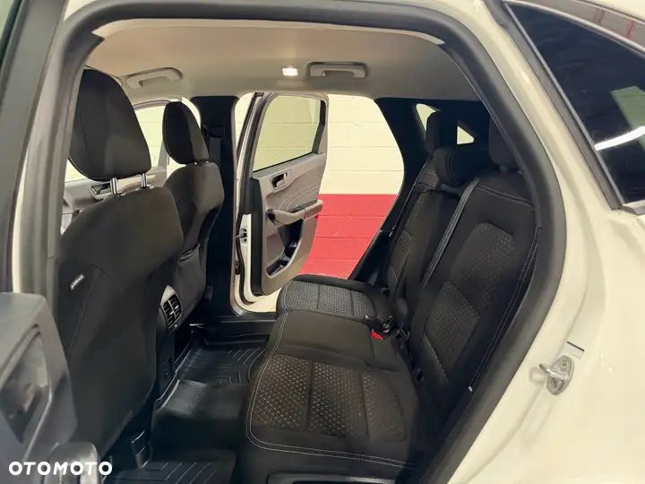 Ford Escape 2.0 EcoBoost AWD Titanium - 16