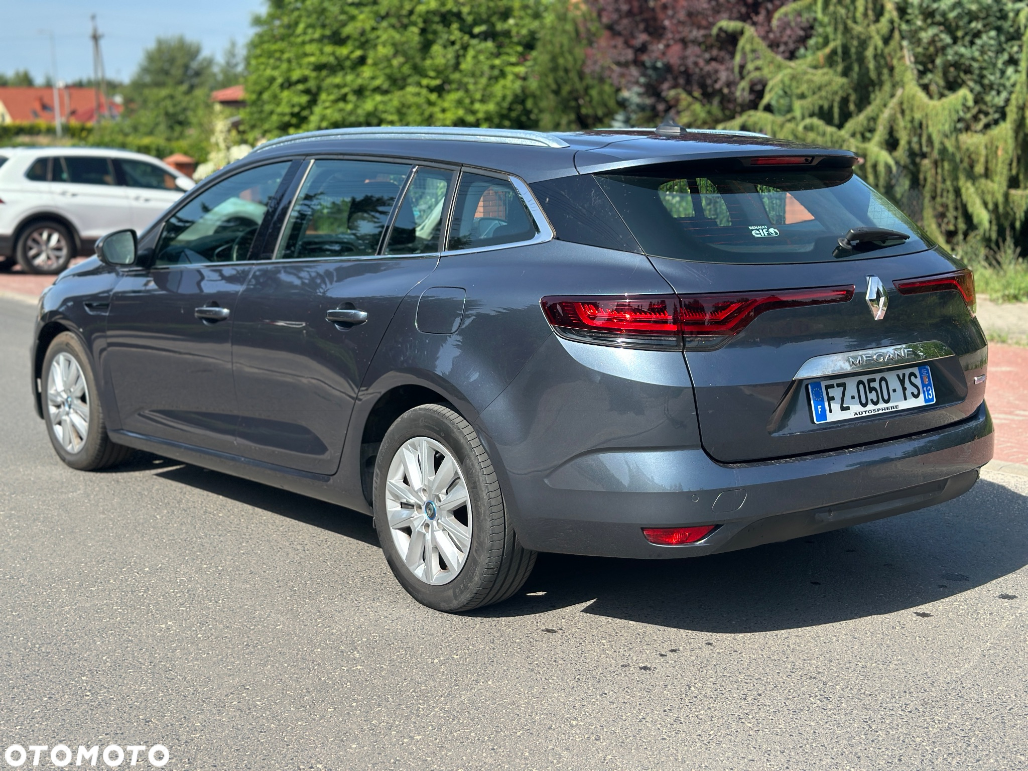 Renault Megane Grandtour E-TECH Plug-in 160 BUSINESS EDITION - 7