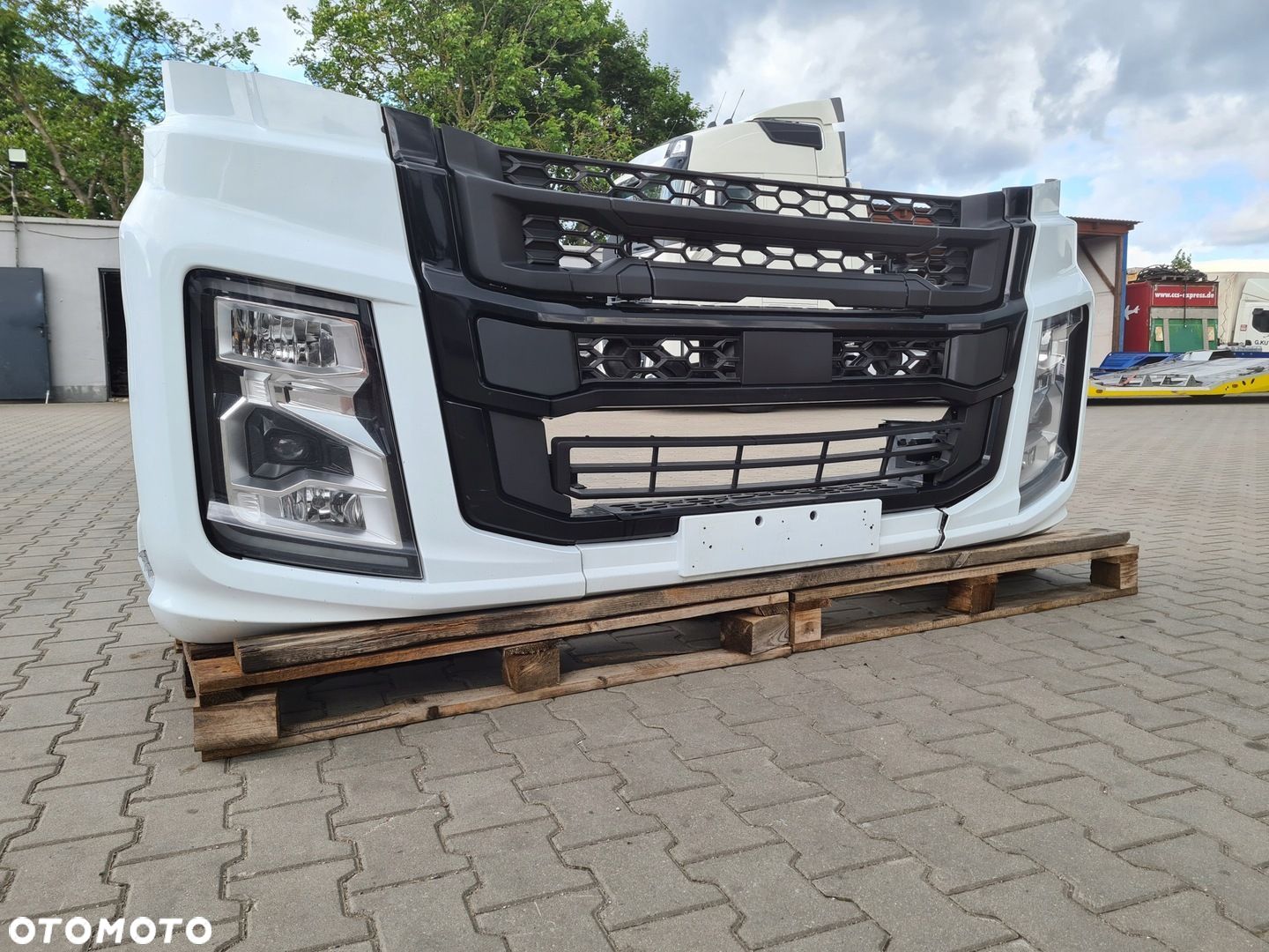 ZDERZAK PRZÓD KOMPLETNY LAMPA XENON LED GRILL BELKA FORD F MAX 500 TRUCKS - 1