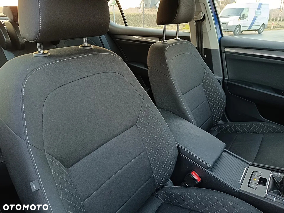 Skoda Superb 2.0 TDI Ambition - 29