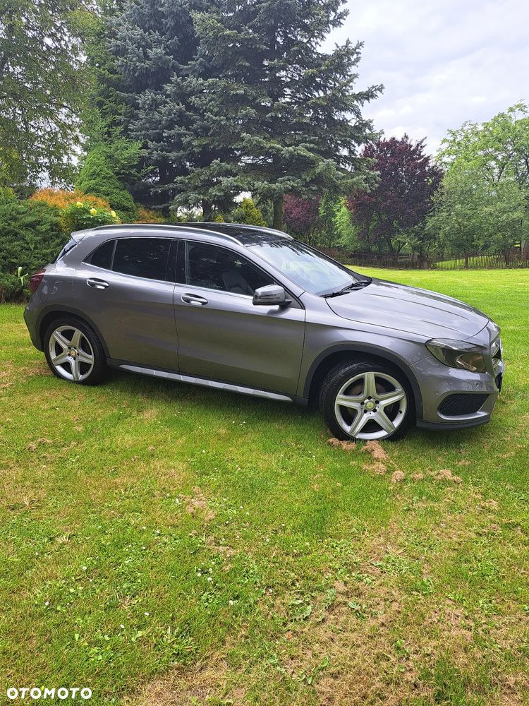 Mercedes-Benz GLA 250 4Matic 7G-DCT AMG Line - 8