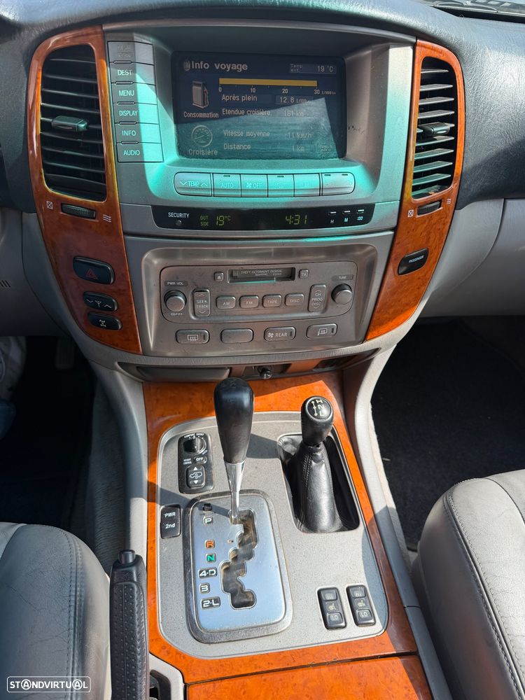 Toyota Land Cruiser 100 Auto Executive - 7