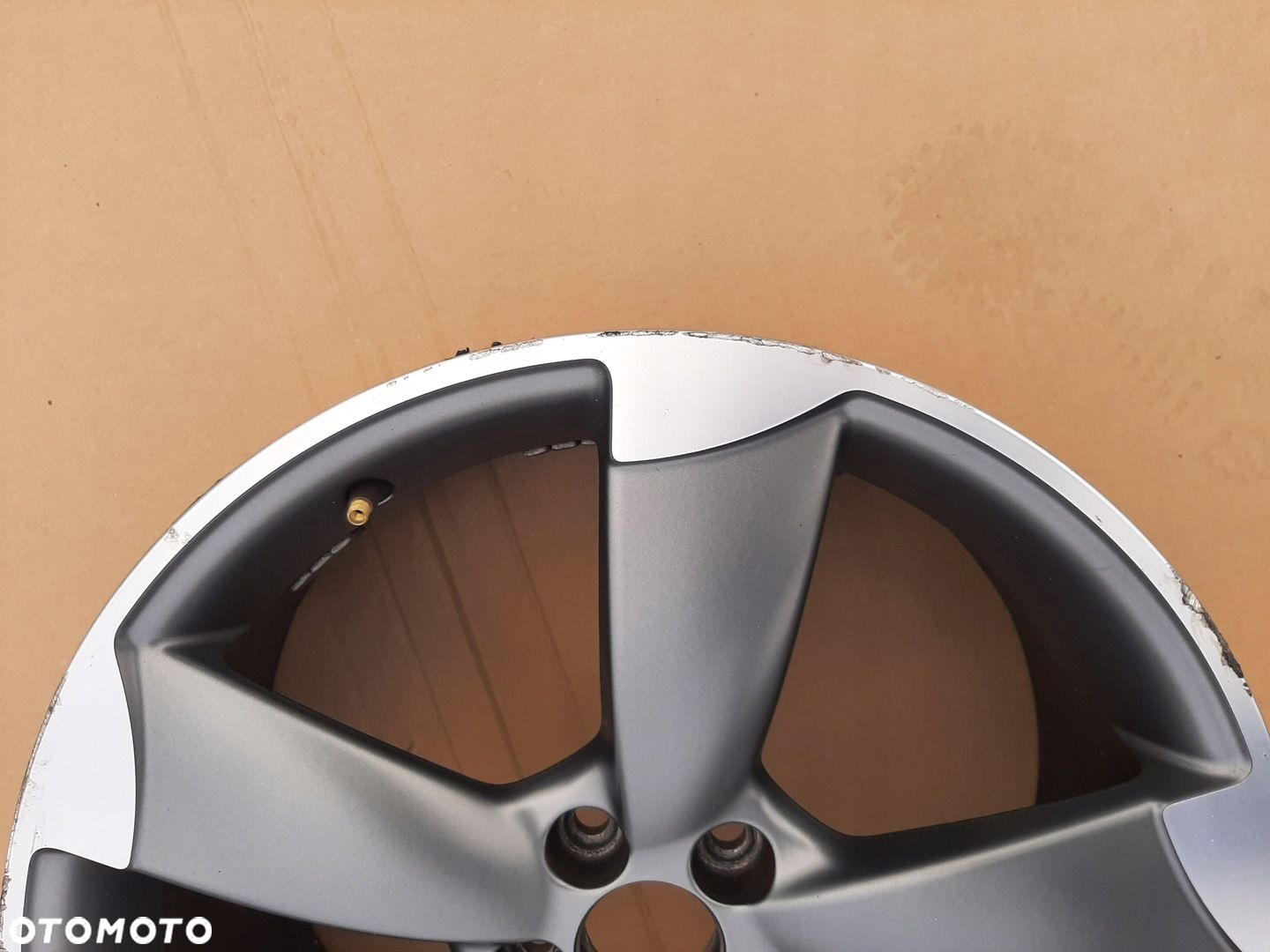 FELGA ALUMINIOWA 18 ET39,5 AUDI A1 8X0601025AR Rotor - 4