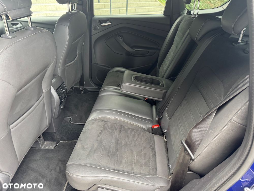 Ford Kuga 2.0 TDCi 4x4 ST-Line - 29